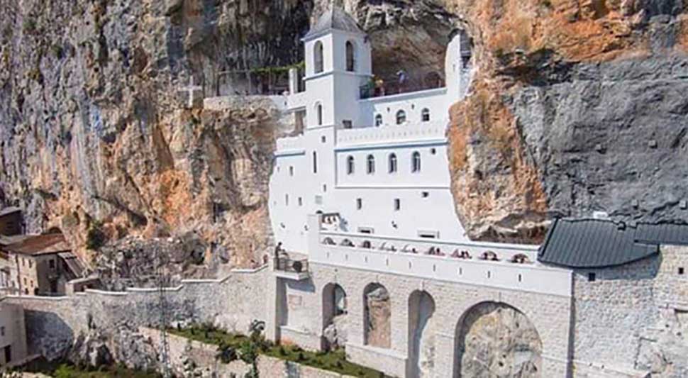 ostrog manastir.jpg